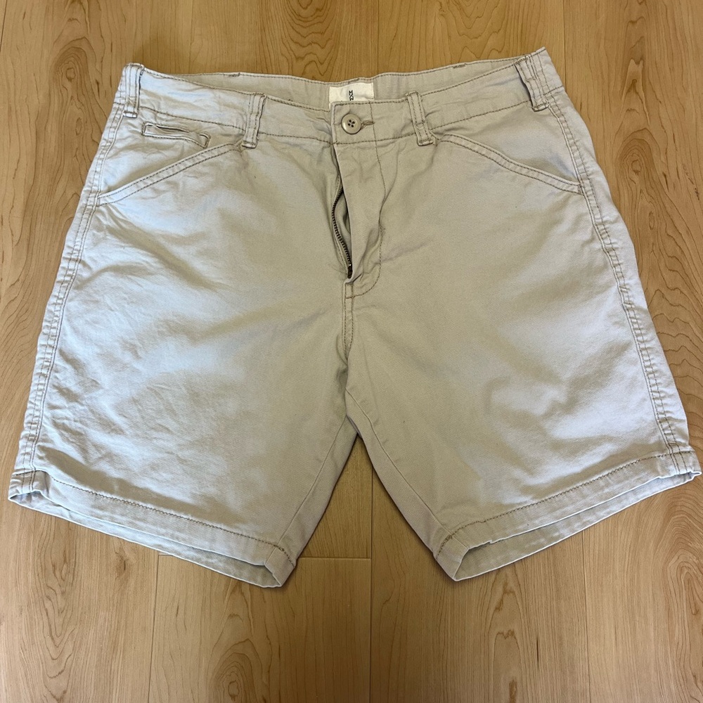 Men's Tan Shorts